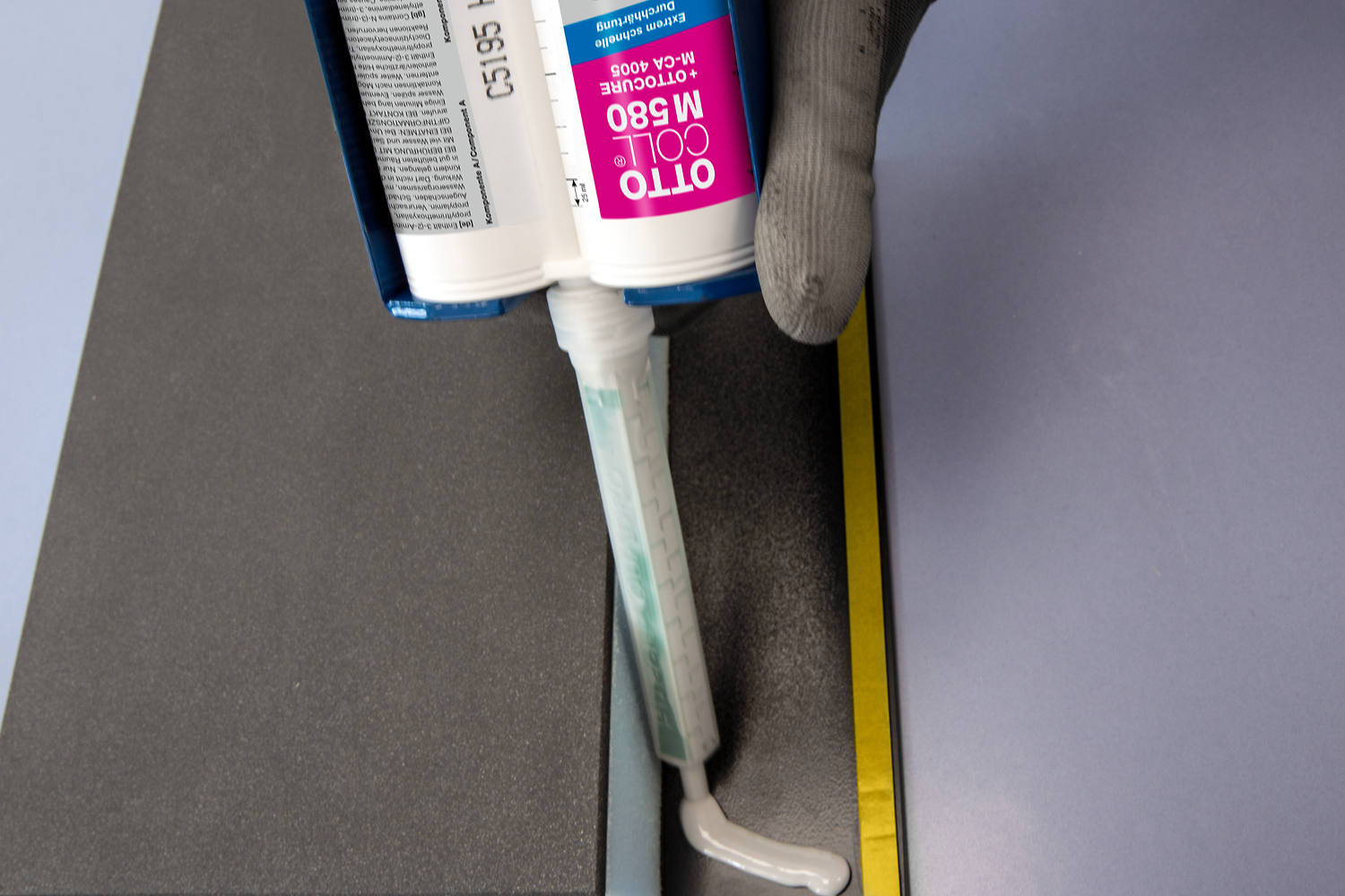 OTTOCOLL® M 580 Der extrem schnelle 2K-Hybrid-Klebstoff